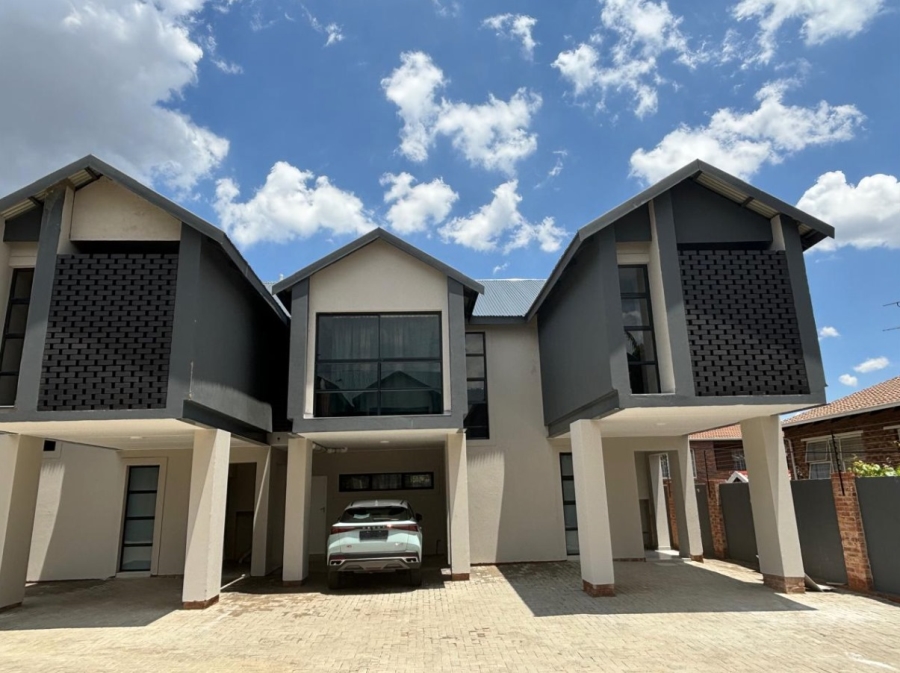 To Let 2 Bedroom Property for Rent in Ferndale Gauteng