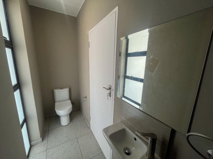 To Let 2 Bedroom Property for Rent in Ferndale Gauteng