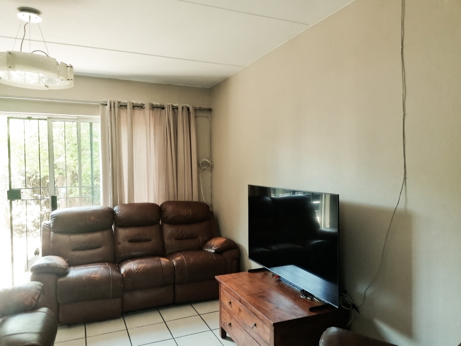 To Let 3 Bedroom Property for Rent in Wilgeheuwel Gauteng