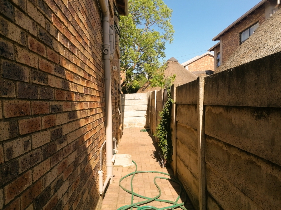 To Let 3 Bedroom Property for Rent in Wilgeheuwel Gauteng