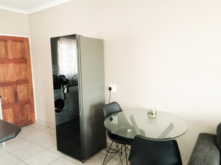 To Let 2 Bedroom Property for Rent in Strubensvallei Gauteng