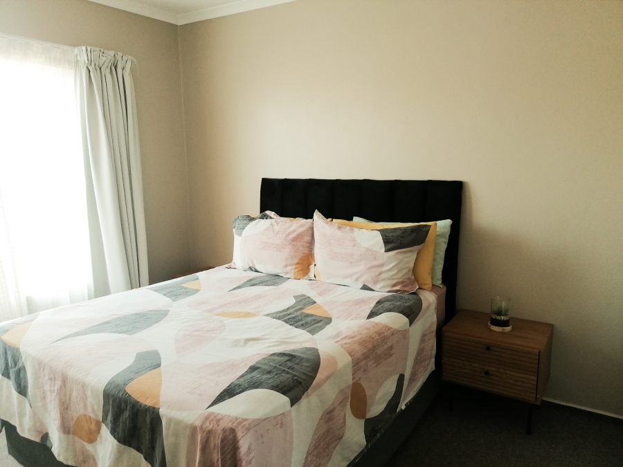 To Let 2 Bedroom Property for Rent in Strubensvallei Gauteng