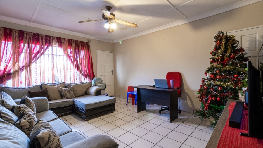 2 Bedroom Property for Sale in Townsview Gauteng