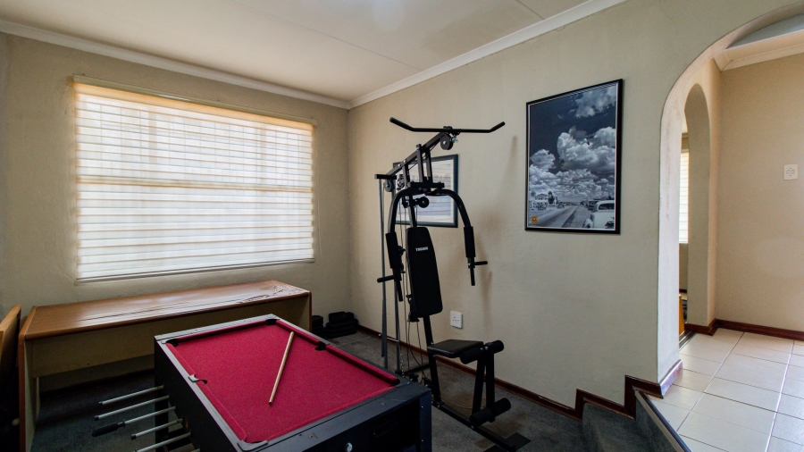 5 Bedroom Property for Sale in Lenasia South Gauteng