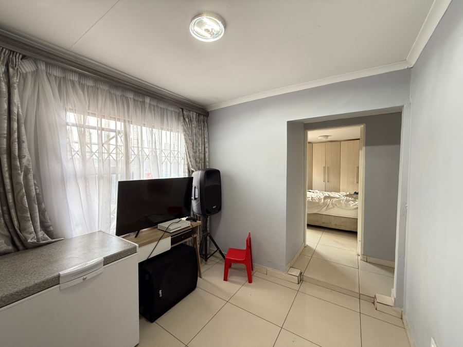 4 Bedroom Property for Sale in Lenasia South Gauteng