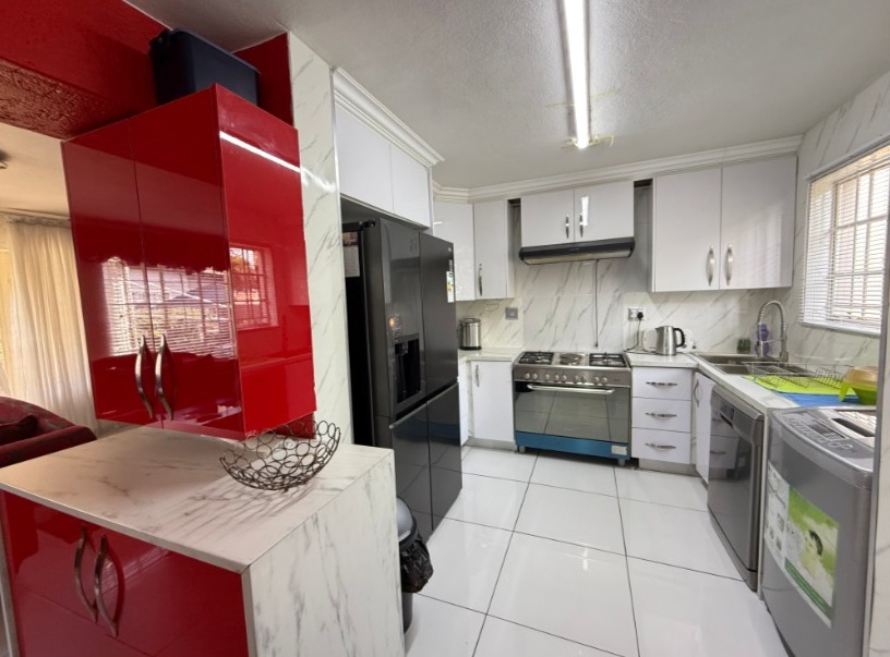 3 Bedroom Property for Sale in Bassonia Gauteng