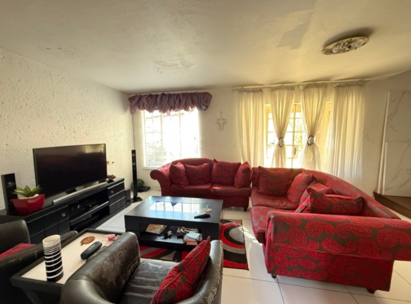 3 Bedroom Property for Sale in Bassonia Gauteng