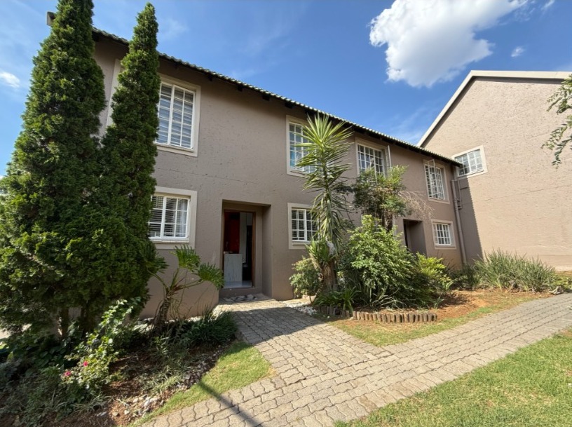 3 Bedroom Property for Sale in Bassonia Gauteng