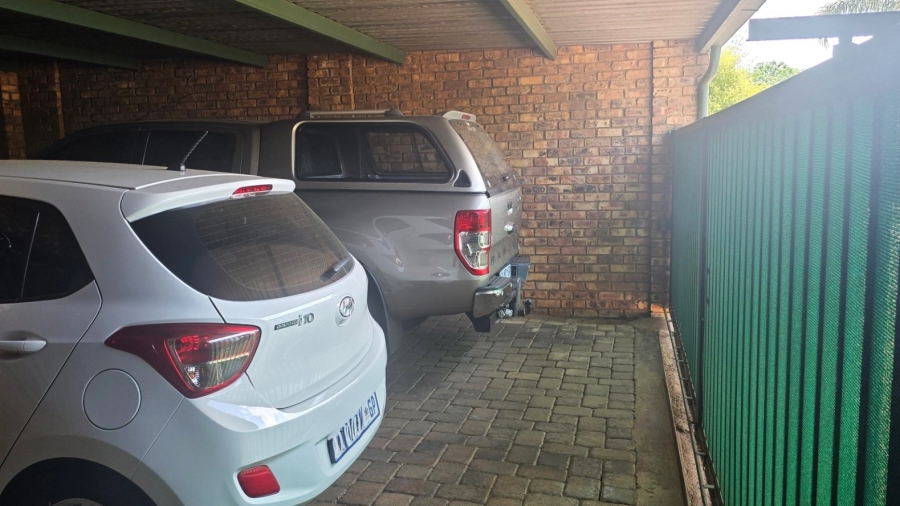 3 Bedroom Property for Sale in Annlin Gauteng