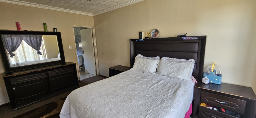 3 Bedroom Property for Sale in South Crest Gauteng