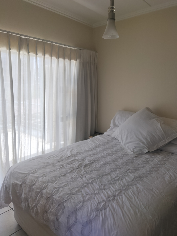 2 Bedroom Property for Sale in Greenstone Hill Gauteng