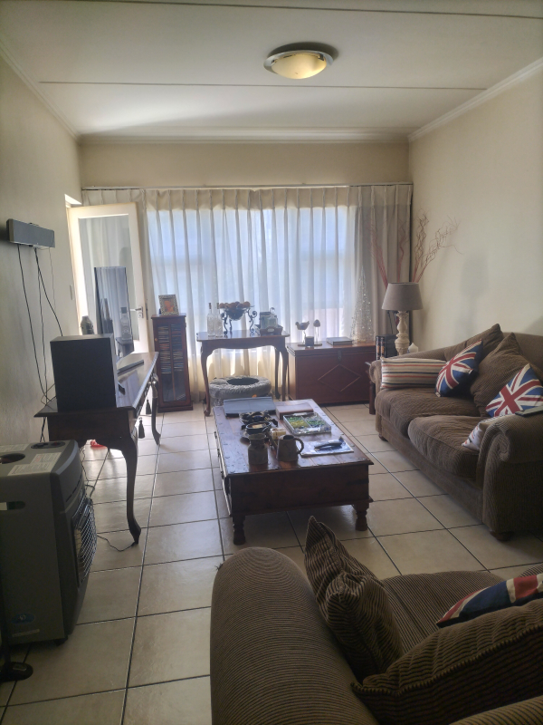 2 Bedroom Property for Sale in Greenstone Hill Gauteng