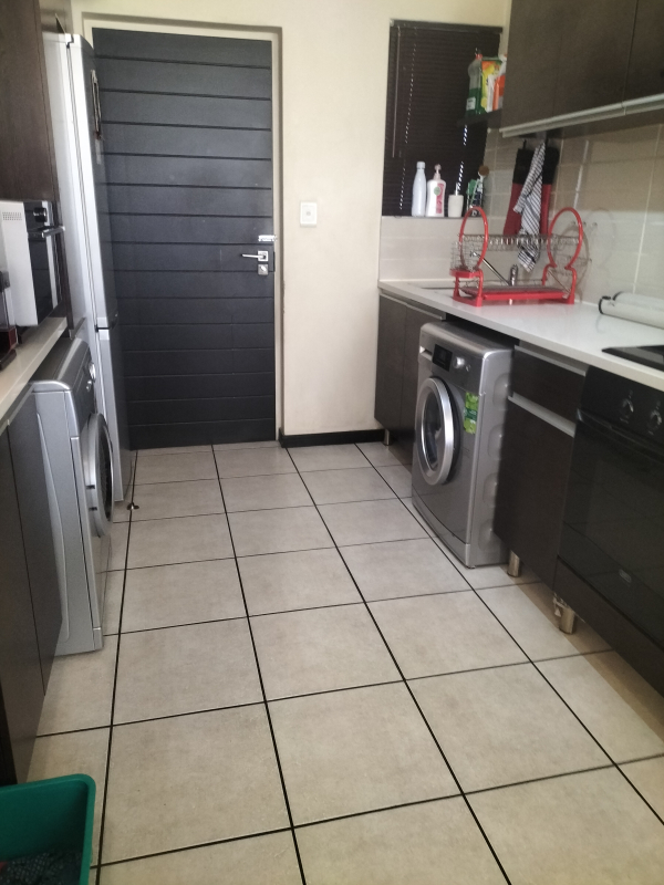 2 Bedroom Property for Sale in Greenstone Hill Gauteng