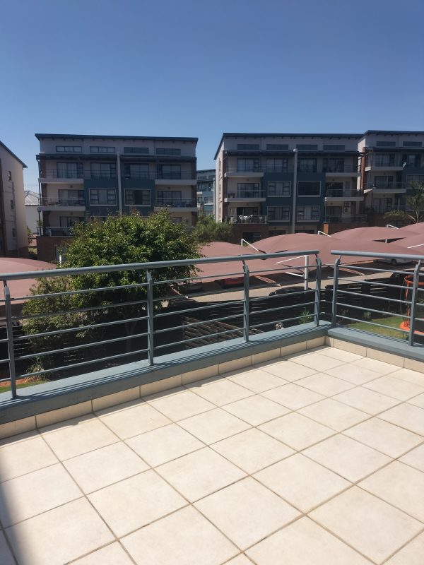 2 Bedroom Property for Sale in Greenstone Hill Gauteng