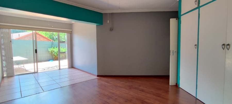 To Let 3 Bedroom Property for Rent in Rooihuiskraal Gauteng