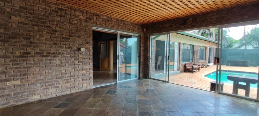 To Let 3 Bedroom Property for Rent in Rooihuiskraal Gauteng