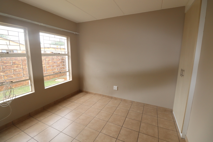 To Let 2 Bedroom Property for Rent in Terenure Gauteng