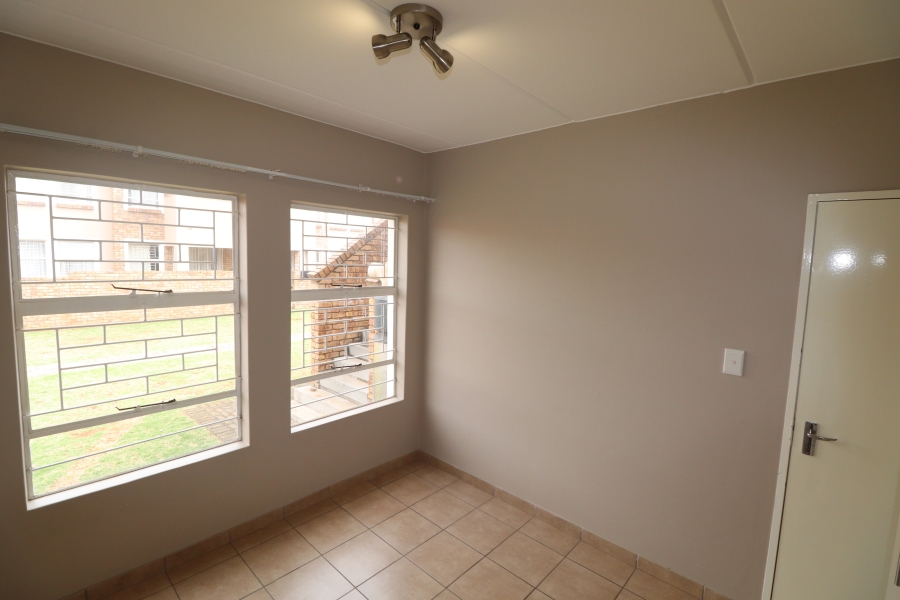 To Let 2 Bedroom Property for Rent in Terenure Gauteng