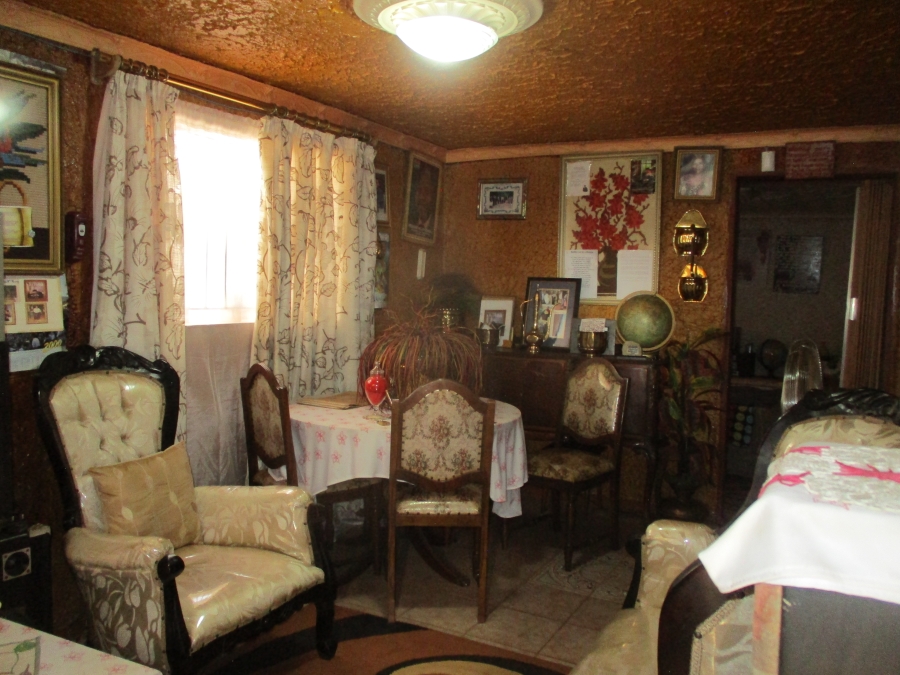 2 Bedroom Property for Sale in Tshepisong Gauteng