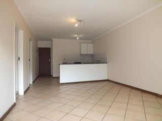 To Let 2 Bedroom Property for Rent in Fontainebleau Gauteng