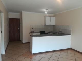 To Let 2 Bedroom Property for Rent in Fontainebleau Gauteng