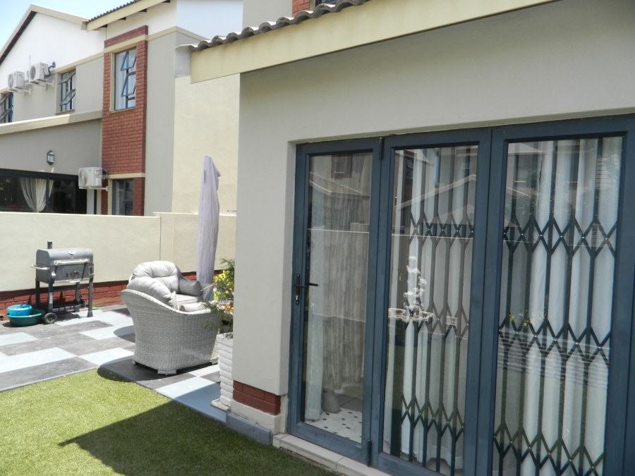 3 Bedroom Property for Sale in Equestria Gauteng