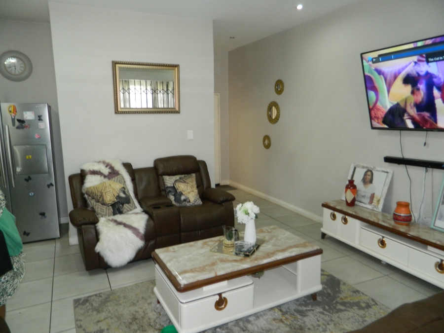 3 Bedroom Property for Sale in Equestria Gauteng