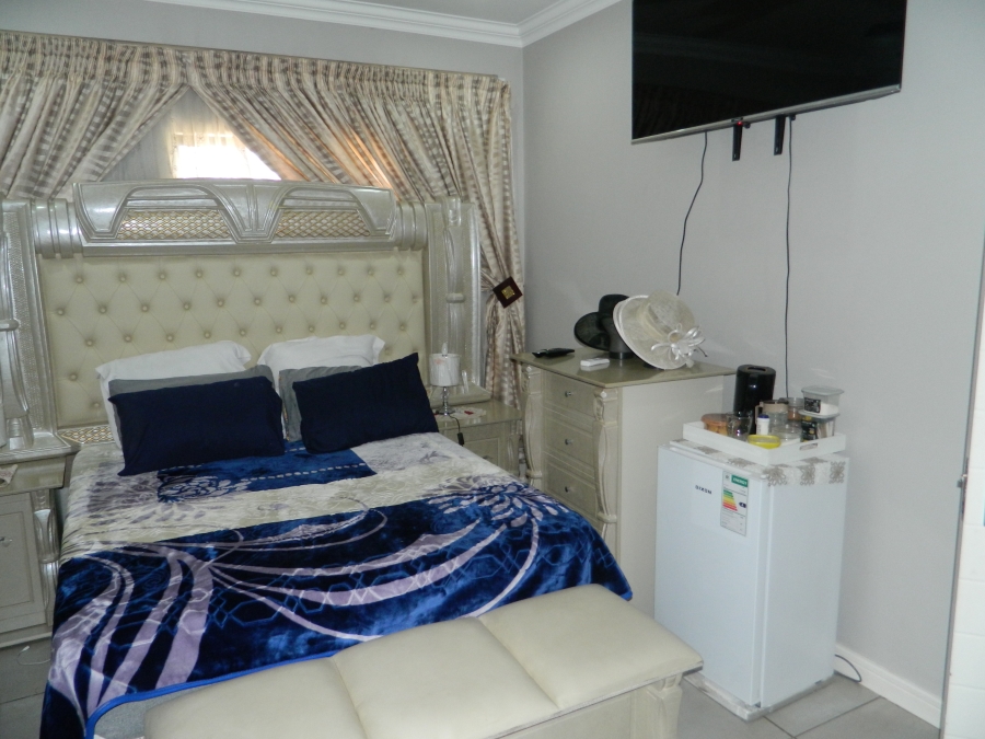 3 Bedroom Property for Sale in Equestria Gauteng