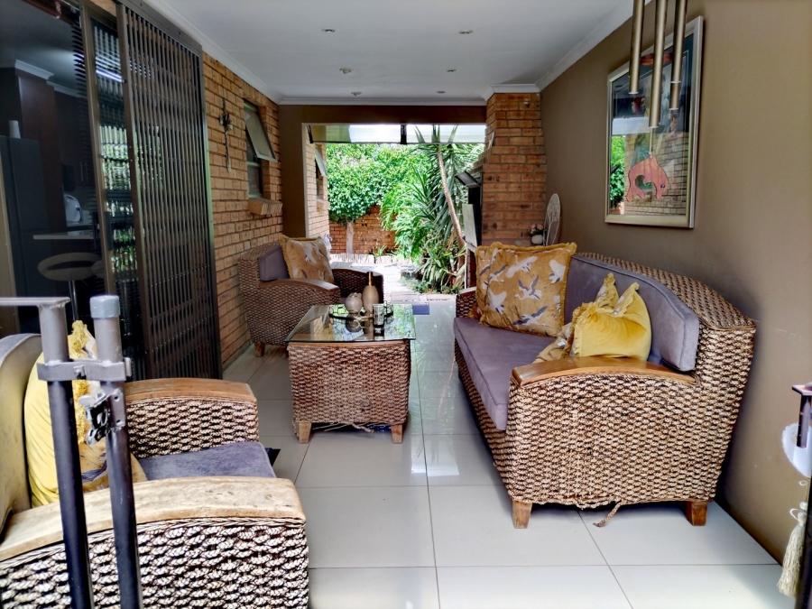 3 Bedroom Property for Sale in New Redruth Gauteng