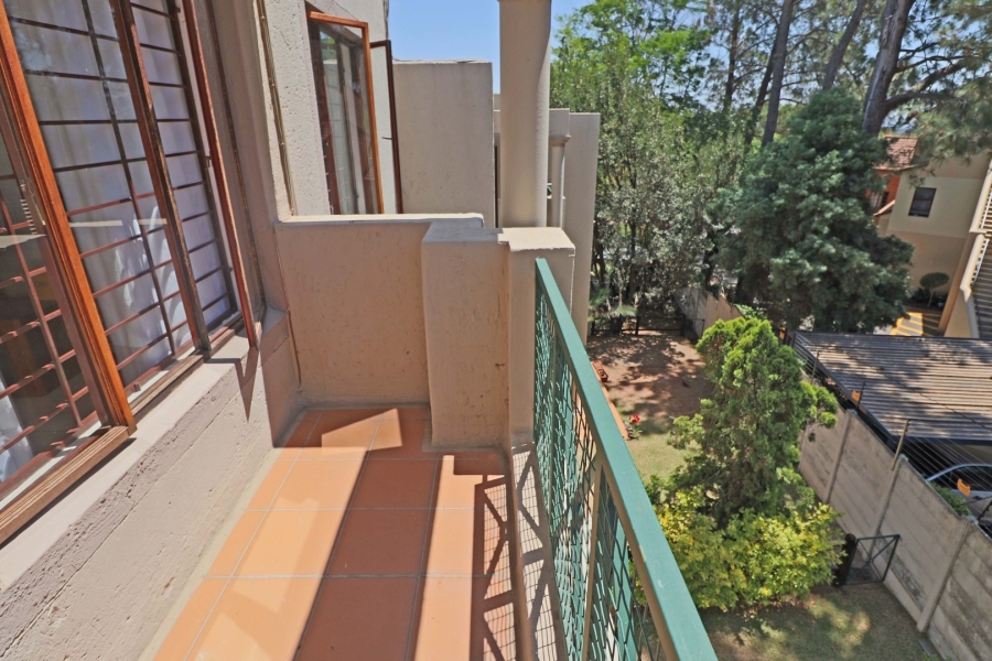 To Let 1 Bedroom Property for Rent in Bryanston Gauteng