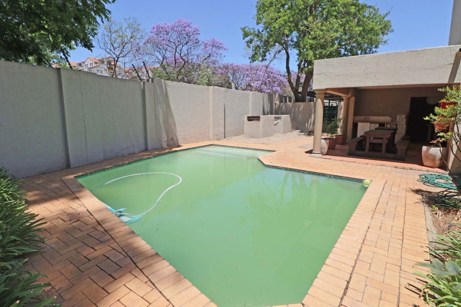 To Let 1 Bedroom Property for Rent in Bryanston Gauteng