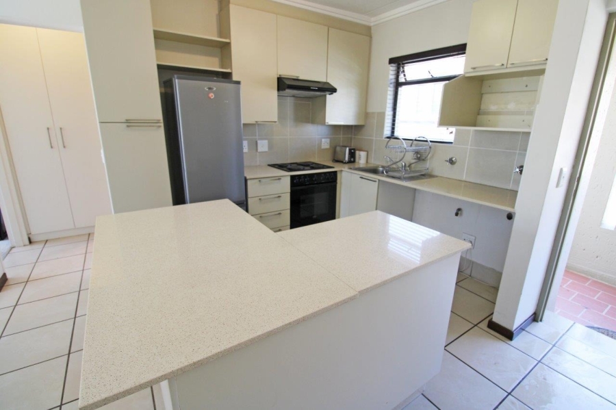 To Let 1 Bedroom Property for Rent in Bryanston Gauteng