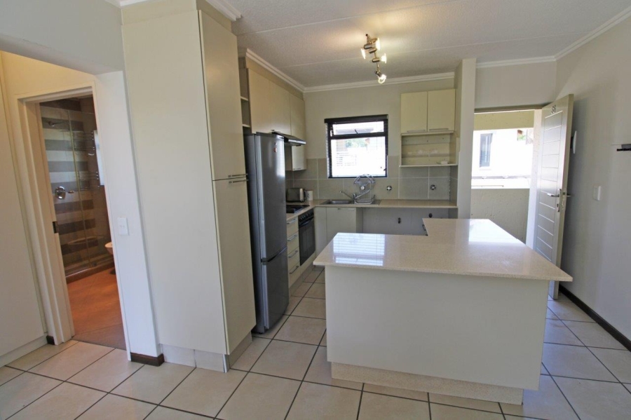 To Let 1 Bedroom Property for Rent in Bryanston Gauteng