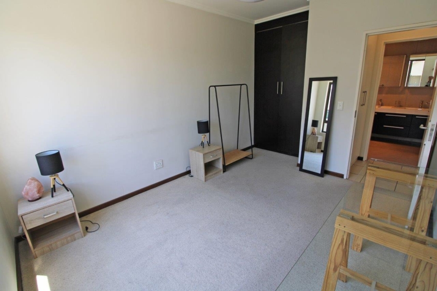 To Let 1 Bedroom Property for Rent in Bryanston Gauteng