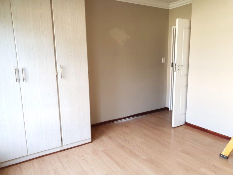 To Let 3 Bedroom Property for Rent in The Wilds Gauteng