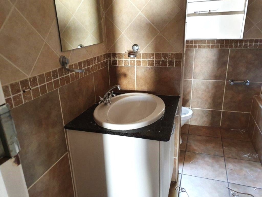 To Let 3 Bedroom Property for Rent in The Wilds Gauteng