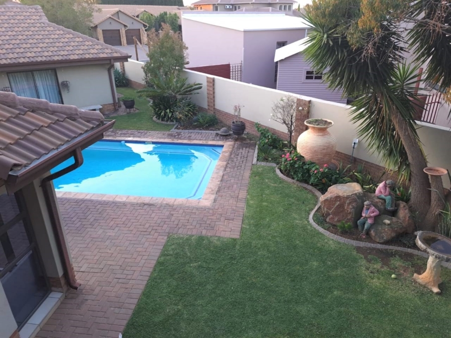 4 Bedroom Property for Sale in The Wilds Gauteng