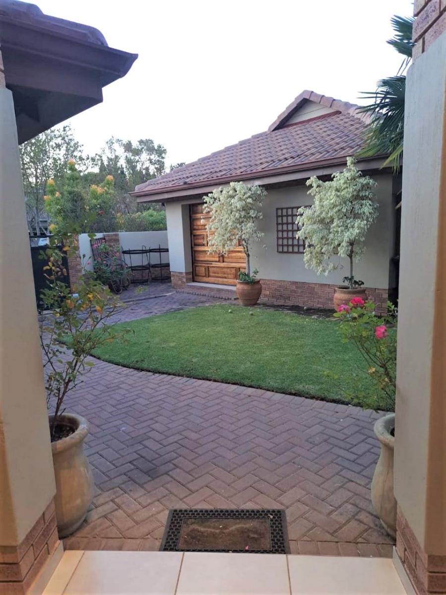 4 Bedroom Property for Sale in The Wilds Gauteng