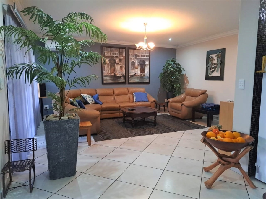 4 Bedroom Property for Sale in The Wilds Gauteng