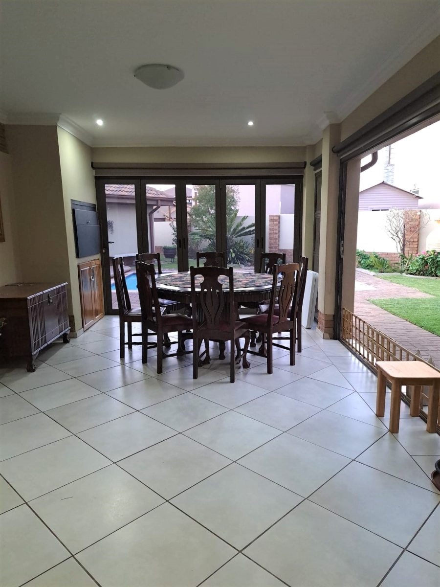 4 Bedroom Property for Sale in The Wilds Gauteng