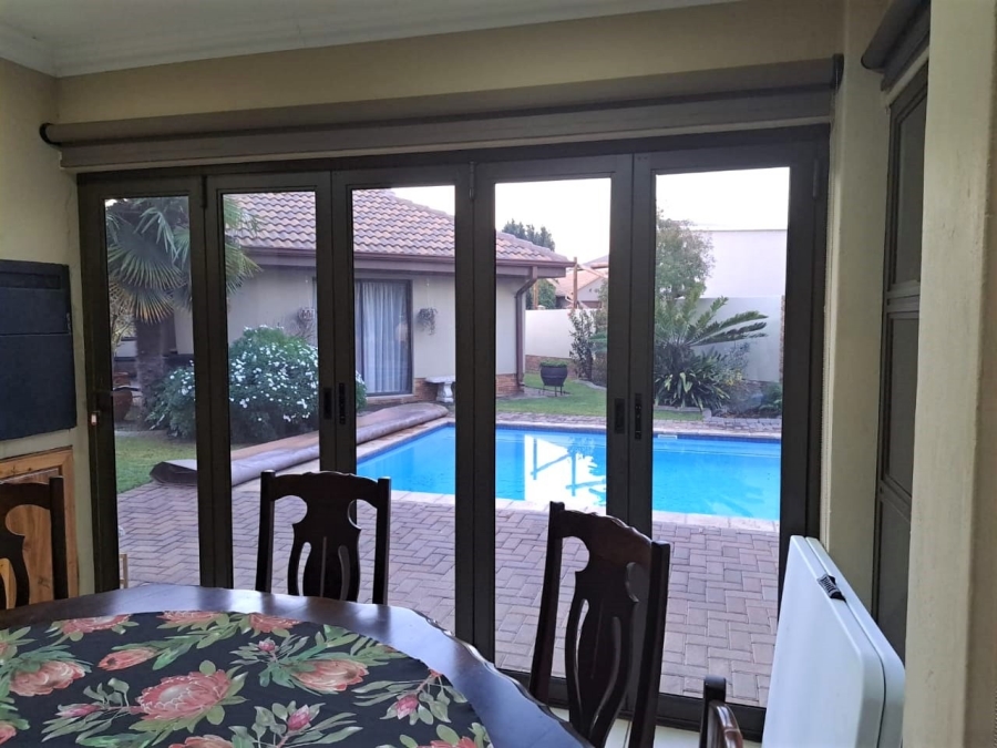 4 Bedroom Property for Sale in The Wilds Gauteng