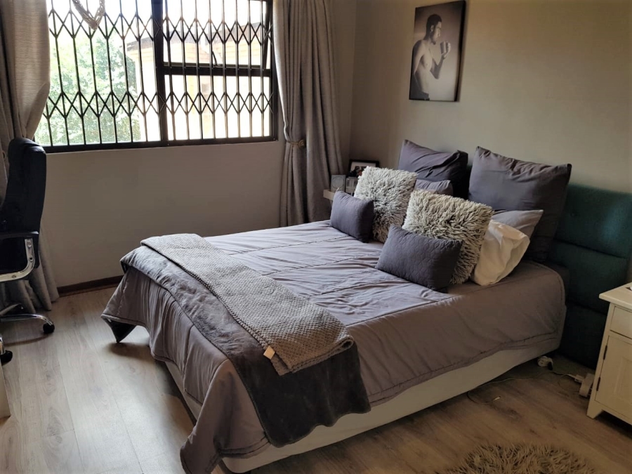 4 Bedroom Property for Sale in The Wilds Gauteng