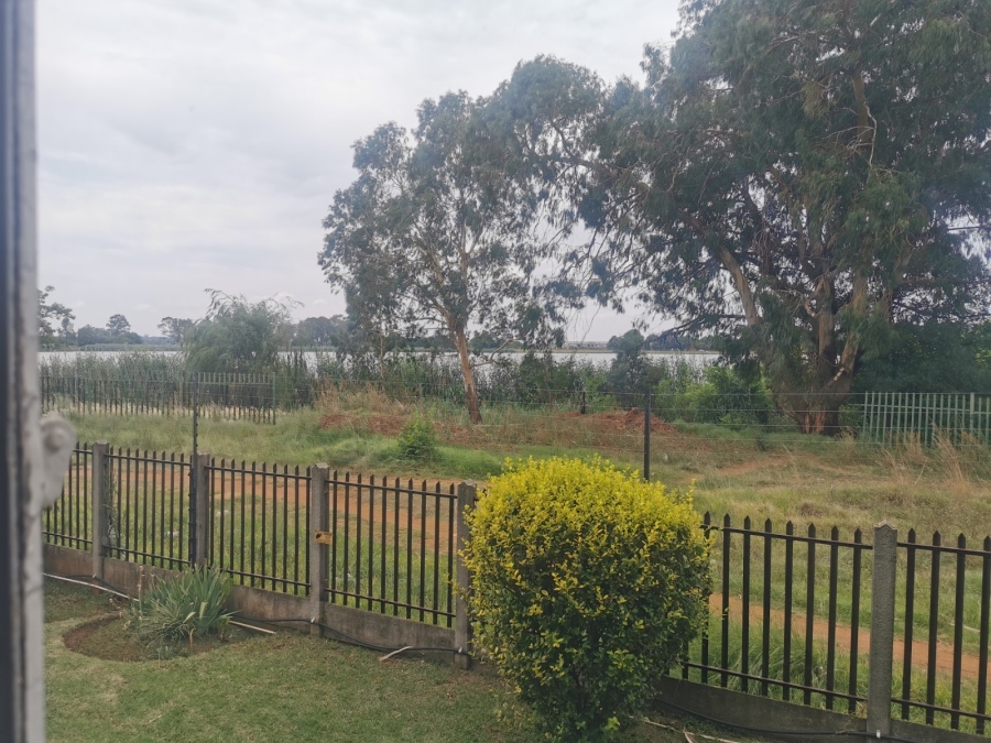 3 Bedroom Property for Sale in Pomona Gauteng