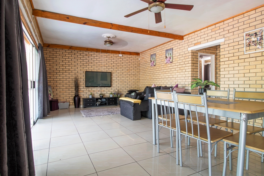 3 Bedroom Property for Sale in Marloo AH Gauteng