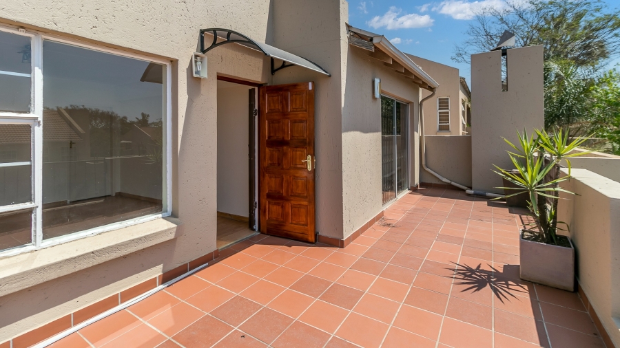 To Let 4 Bedroom Property for Rent in Sundowner Gauteng