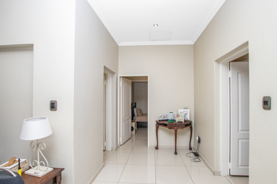 2 Bedroom Property for Sale in Parkview Gauteng