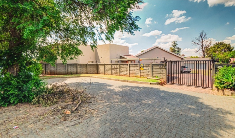 9 Bedroom Property for Sale in Eastleigh Gauteng