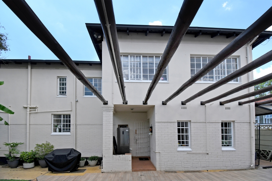 4 Bedroom Property for Sale in Highlands North Gauteng