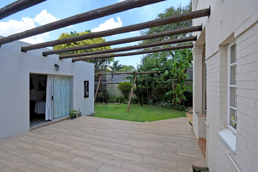 4 Bedroom Property for Sale in Highlands North Gauteng