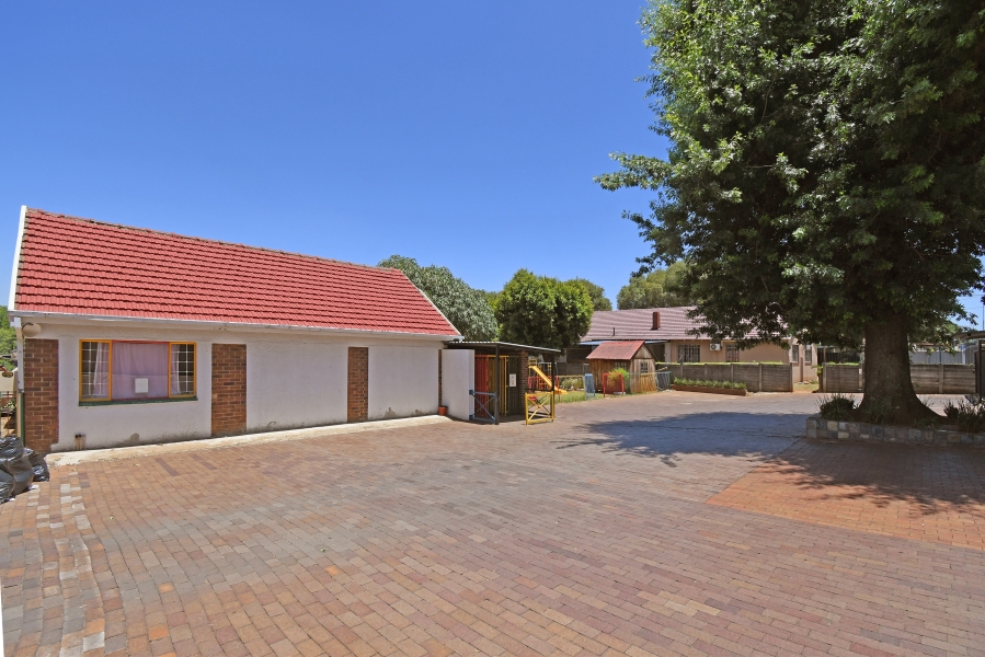 4 Bedroom Property for Sale in Cheltondale Gauteng